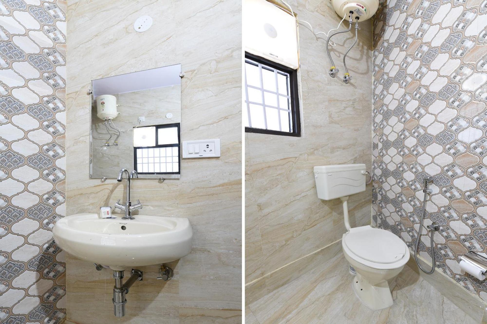 Hotel O Club Residency New Delhi Bagian luar foto