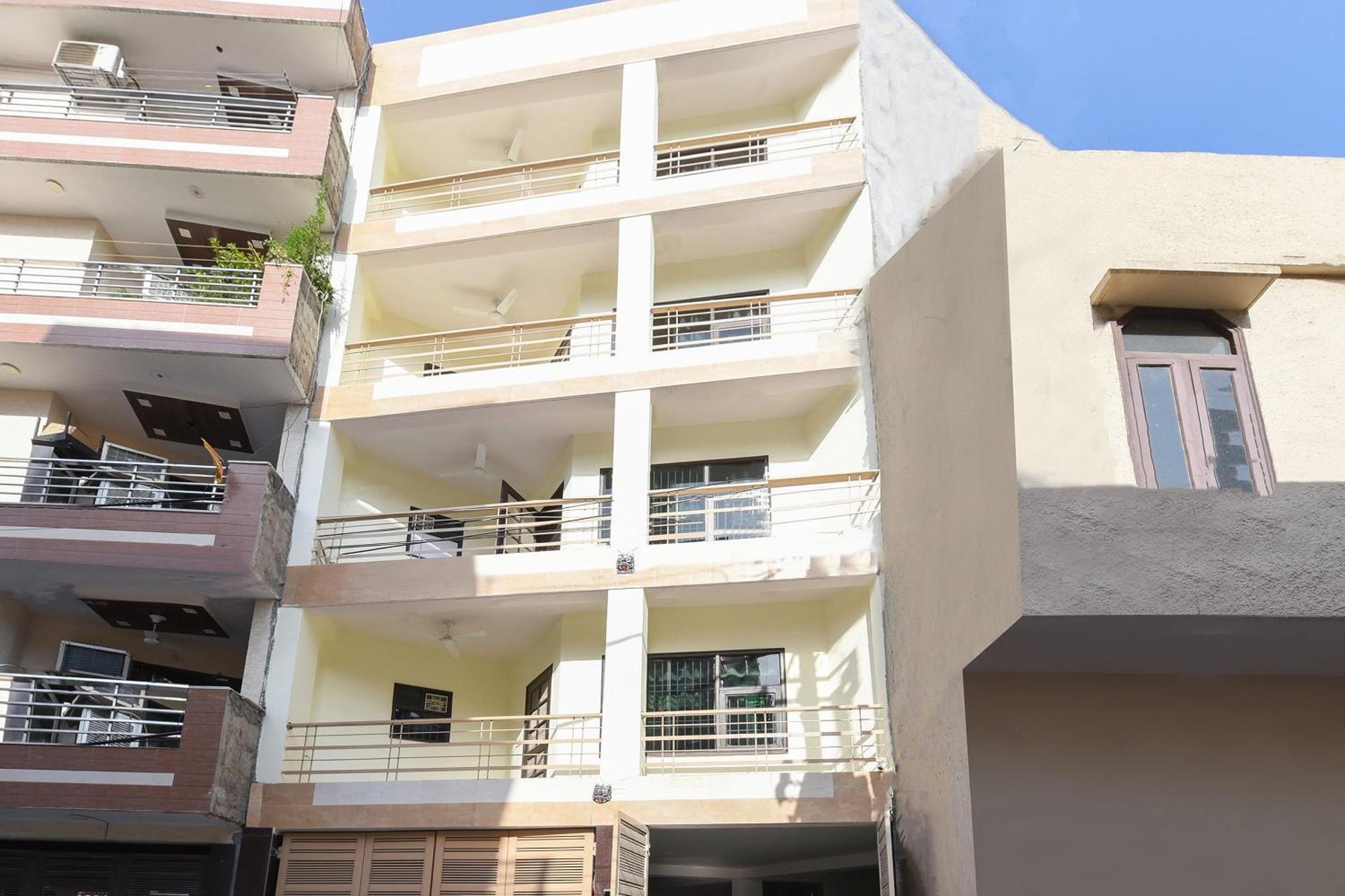Hotel O Club Residency New Delhi Bagian luar foto