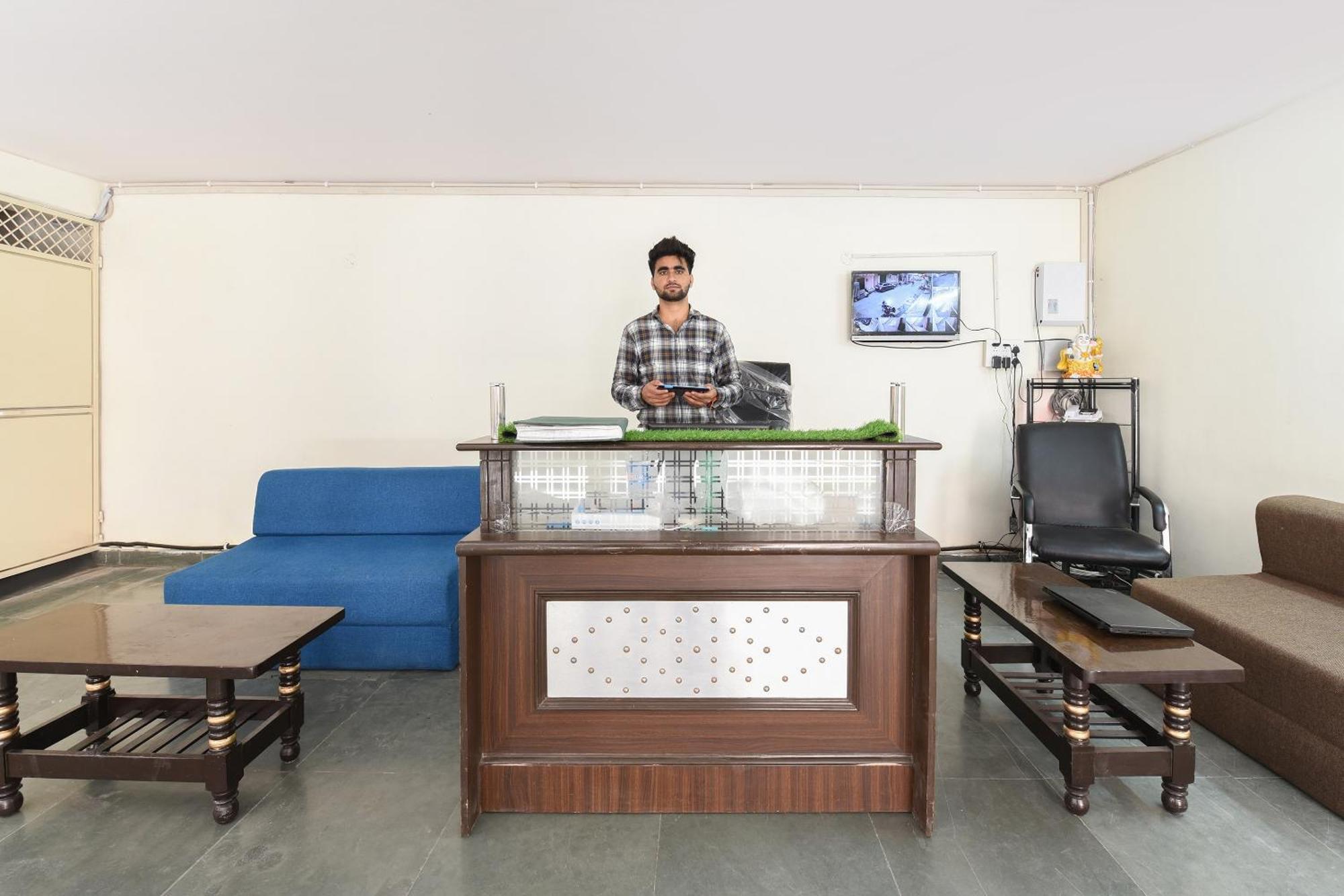 Hotel O Club Residency New Delhi Bagian luar foto