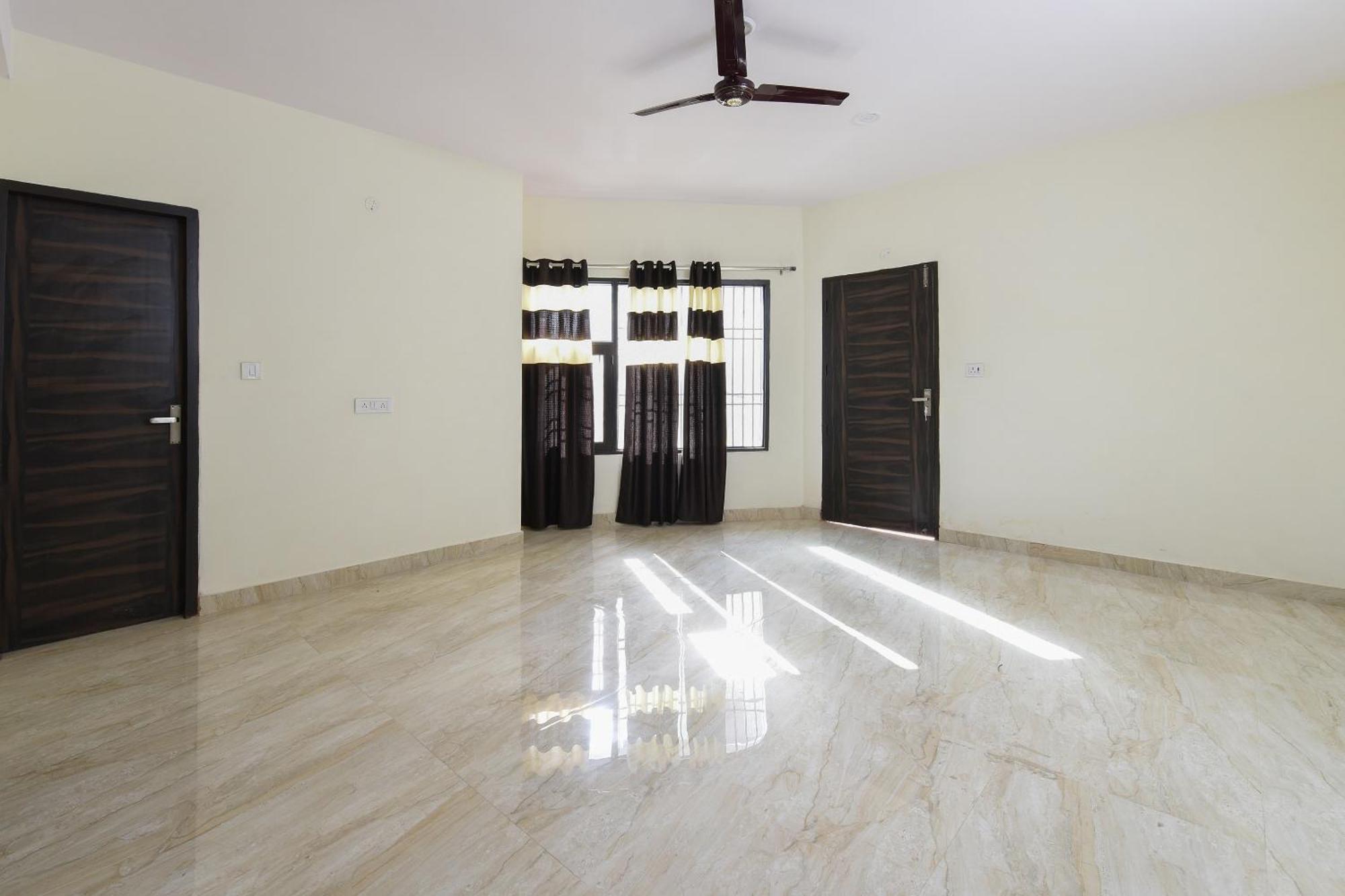 Hotel O Club Residency New Delhi Bagian luar foto