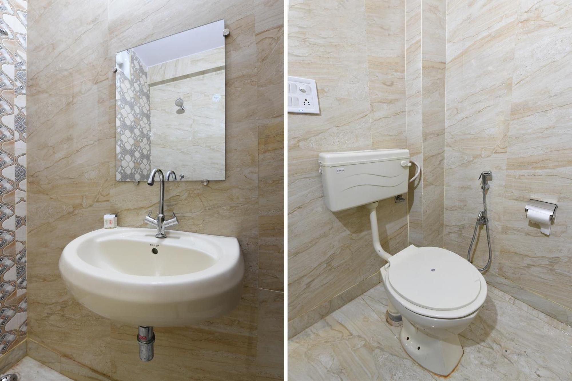 Hotel O Club Residency New Delhi Bagian luar foto